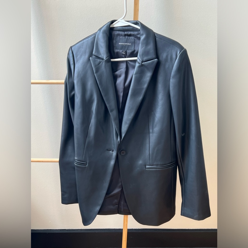 Banana Republic Vegan Leather Faux Leather Blazer size 8